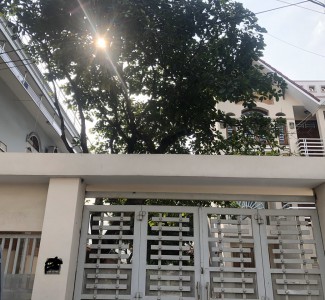 Bán nhà nở hậu mặt Tiền Huỳnh Tấn Phát, Phường Tân Phú, Quận 7, DT 12 * 70m